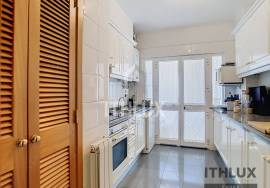 3 Bedroom Furnished Apartment with Parking in the Center of Beja 3 Bedroom Furnished Apartment with Parking in the Center of Beja