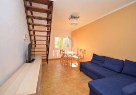 3 Bedroom Duplex Apartment in Benfica, Bairro do Charquinho, Lisbon