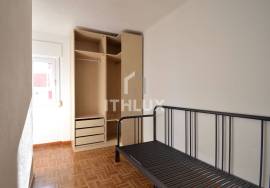 3 Bedroom Duplex Apartment in Benfica, Bairro do Charquinho, Lisbon