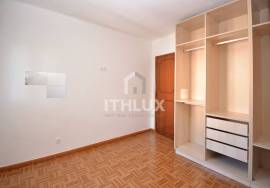 3 Bedroom Duplex Apartment in Benfica, Bairro do Charquinho, Lisbon