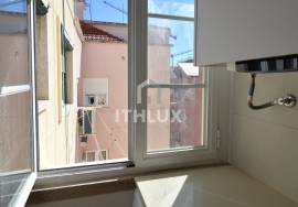For Rent - 4 Bedrooms Avenidas Novas, Lisbon
