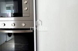 For Rent - 4 Bedrooms Avenidas Novas, Lisbon