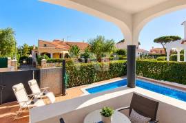 3+2 Bedroom Villa with Pool in the Old Village, Vilamoura 3+2 Bedroom Villa with Pool in the Old Village, Vilamoura