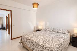 1 Bedroom Apartment with Pool and Garage in the Center of Vilamoura