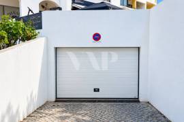 1 Bedroom Apartment with Pool and Garage in the Center of Vilamoura