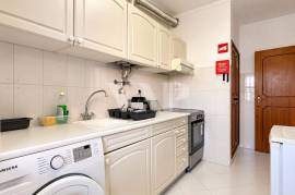 1 Bedroom Apartment with Pool and Garage in the Center of Vilamoura
