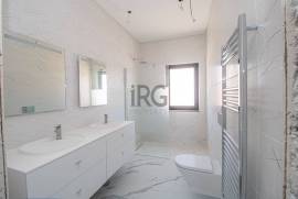 Modern 5 Bedroom Villa with Pool in the Heart of Almancil Modern 5 Bedroom Villa with Pool in the Heart of Almancil