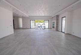 Modern 5 Bedroom Villa with Pool in the Heart of Almancil Modern 5 Bedroom Villa with Pool in the Heart of Almancil