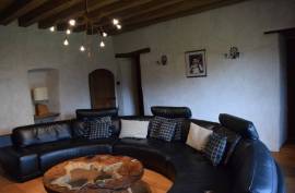 Excellent 4 Bed House for Sale in Vire en Champagne Pays de la Loire France