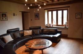 Excellent 4 Bed House for Sale in Vire en Champagne Pays de la Loire France