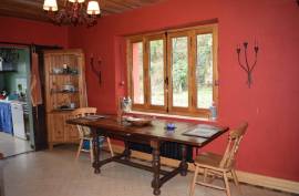 Excellent 4 Bed House for Sale in Vire en Champagne Pays de la Loire France