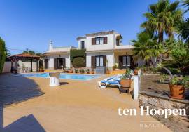 4 Bedroom Villa with Pool - Montinhos da Luz - Luz