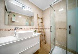 Renovated 1 Bedroom Apartment in Armação de Pêra | Sea View