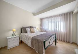 Renovated 1 Bedroom Apartment in Armação de Pêra | Sea View