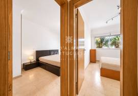2 Bedroom Apartment | garage for long-term rental in Praia da Rocha