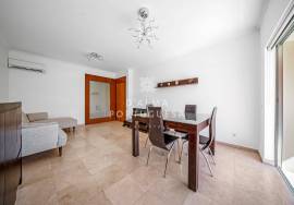 2 Bedroom Apartment | garage for long-term rental in Praia da Rocha