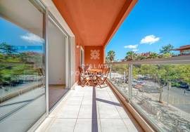 2 Bedroom Apartment | garage for long-term rental in Praia da Rocha