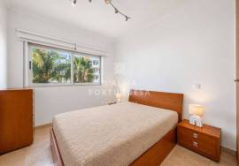 2 Bedroom Apartment | garage for long-term rental in Praia da Rocha