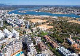 2 Bedroom Apartment | garage for long-term rental in Praia da Rocha