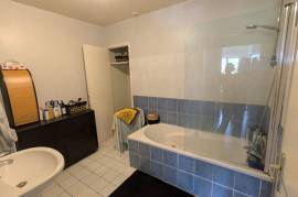 Flats / Apartments for rent - 4 rooms - 110 m2 - LOYAT - (56800) Flats / Apartments for rent - 4 rooms - 110 m2 - LOYAT - (56800)