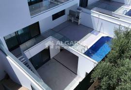 3+1 Bedroom Townhouses with Private Pools in Gambelas, Faro 3+1 Bedroom Townhouses with Private Pools in Gambelas, Faro