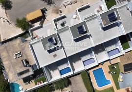 3+1 Bedroom Townhouses with Private Pools in Gambelas, Faro 3+1 Bedroom Townhouses with Private Pools in Gambelas, Faro