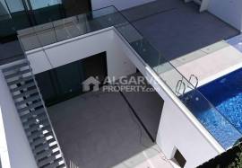 3+1 Bedroom Townhouse with Private Pool in Gambelas, Faro 3+1 Bedroom Townhouse with Private Pool in Gambelas, Faro