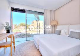 Luxury 4-Bedroom Apartments in Algarve – Nature, Comfort & Sophistication Luxury 4-Bedroom Apartments in Algarve – Nature, Comfort & Sophistication