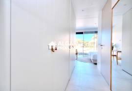 Luxury 4-Bedroom Apartments in Algarve – Nature, Comfort & Sophistication Luxury 4-Bedroom Apartments in Algarve – Nature, Comfort & Sophistication