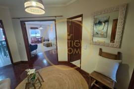Rentals per Year: T3 in the Center of Loulé with Garage, Elevator and Balconies – Do It All on Foot! Rentals per Year: T3 in the Center of Loulé with Garage, Elevator and Balconies – Do It All on Foot!