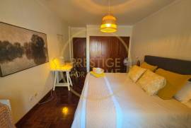 Rentals per Year: T3 in the Center of Loulé with Garage, Elevator and Balconies – Do It All on Foot! Rentals per Year: T3 in the Center of Loulé with Garage, Elevator and Balconies – Do It All on Foot!