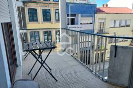 Furnished 4 Bedroom Apartment for Rent – Metro Combatentes, Porto