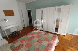Furnished 4 Bedroom Apartment for Rent – Metro Combatentes, Porto