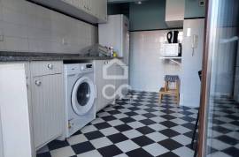 Furnished 4 Bedroom Apartment for Rent – Metro Combatentes, Porto