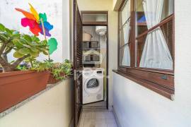 3 Bedrooms in Porto (Cedofeita / Boavista) | Balcony, Double Box Garage (27m2) and Parking