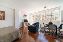 T0 furnished and with equipped kitchen in Rua do Bolhão – Baixa do Porto