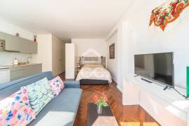 T0 furnished and with equipped kitchen in Rua do Bolhão – Baixa do Porto