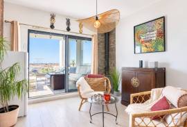 Tavira – 3-bedroom villa with rooftop pool, sea views and garage