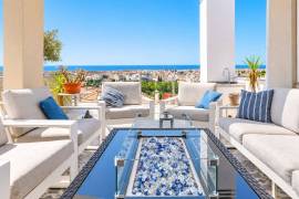 Tavira – 3-bedroom villa with rooftop pool, sea views and garage
