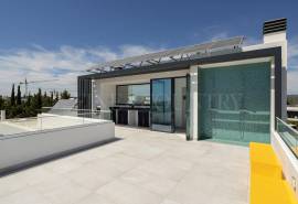 Tavira - Contemporary 4-bedroom villa with pool, lift and garage Tavira - Contemporary 4-bedroom villa with pool, lift and garage