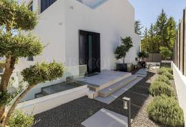Tavira - Contemporary 4-bedroom villa with pool, lift and garage Tavira - Contemporary 4-bedroom villa with pool, lift and garage