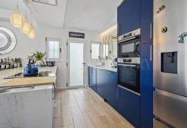 Carvoeiro – Single level semi-detached 3 bedroom villa with pool and walking distance to the center