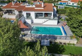Carvoeiro – Single level semi-detached 3 bedroom villa with pool and walking distance to the center
