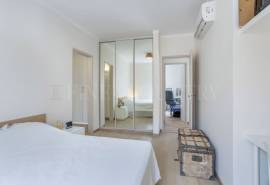 Tavira- Charming 3-bedroom townhouse with plunge pool and garage in historic centre
