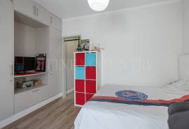 Tavira- Charming 3-bedroom townhouse with plunge pool and garage in historic centre