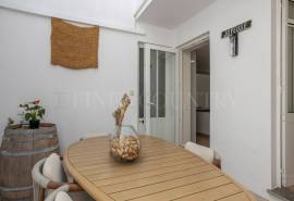 Tavira- Charming 3-bedroom townhouse with plunge pool and garage in historic centre