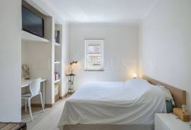 Tavira- Charming 3-bedroom townhouse with plunge pool and garage in historic centre