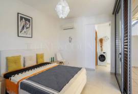 Tavira – 3+1-bedroom apartment close to town, with large sea view terrace and garage