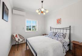 Carvoeiro – First floor 2-bedroom apartment with pool, ocean views and private roof terrace