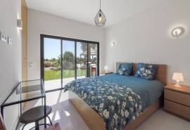 Carvoeiro/Caramujeira – Private 4-bedroom villa with sea views near Marinha